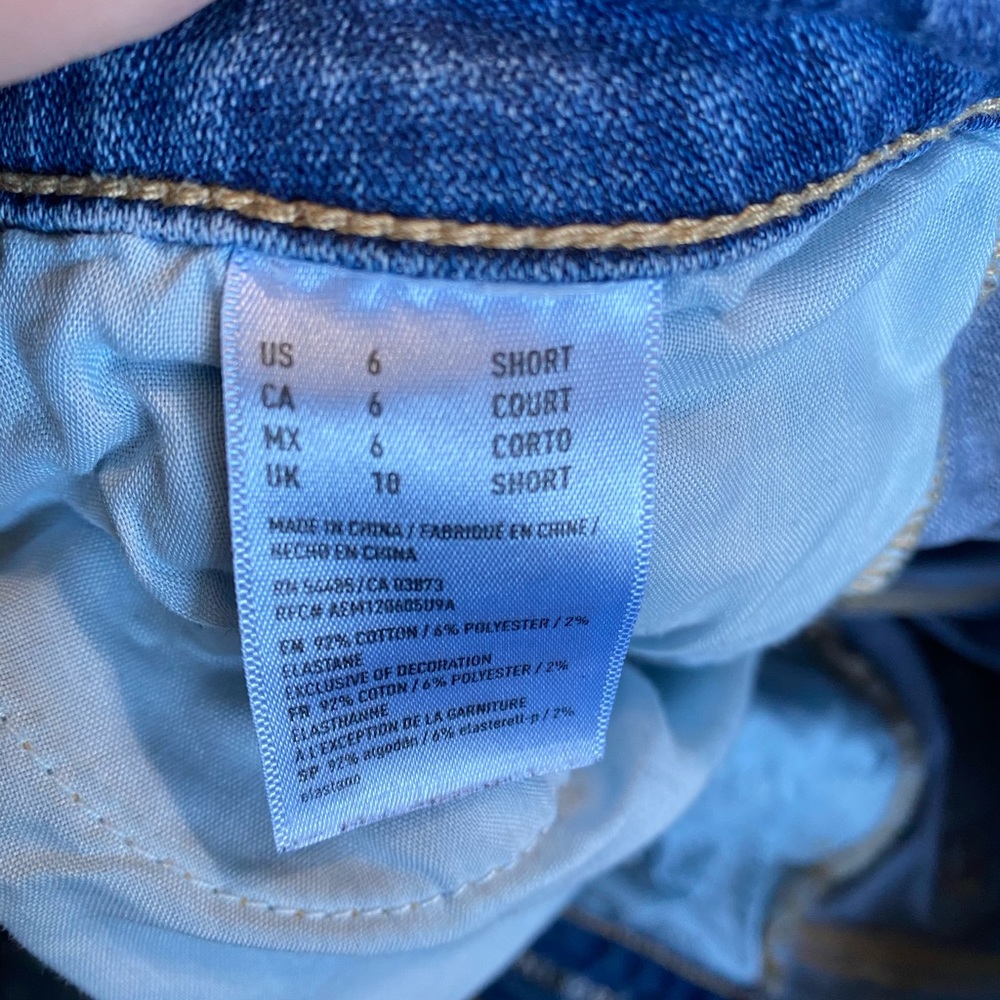 Hi Rise Frayed Jeggings - Picture 6 of 10